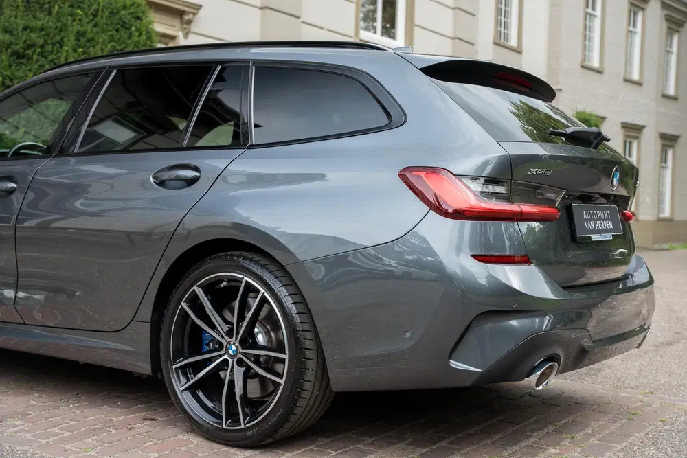 BMW 3-serie 330e xDrive M-Sport TREKHAAK uit 2021, foto 11