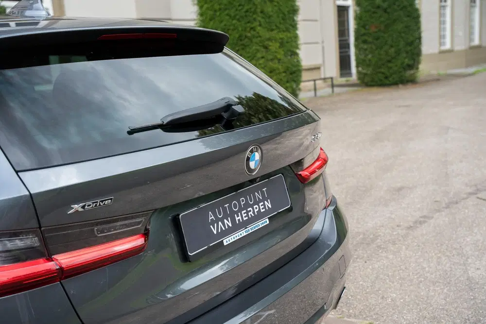BMW 3-serie 330e xDrive M-Sport TREKHAAK uit 2021, foto 14