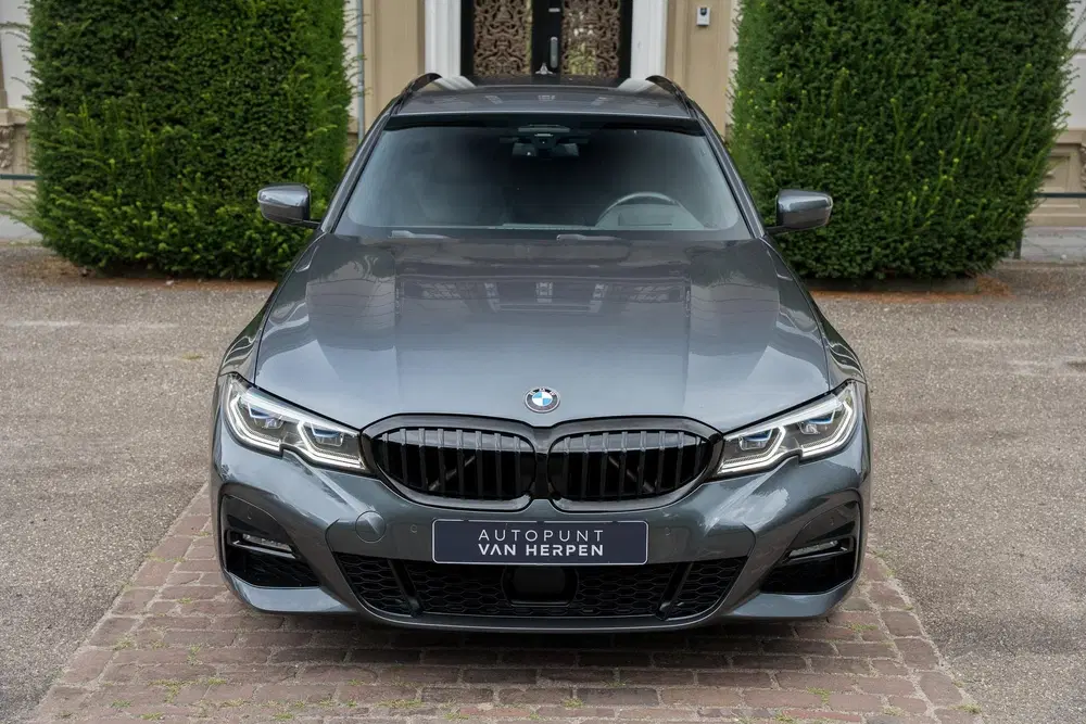 BMW 3-serie 330e xDrive M-Sport TREKHAAK uit 2021, foto 7