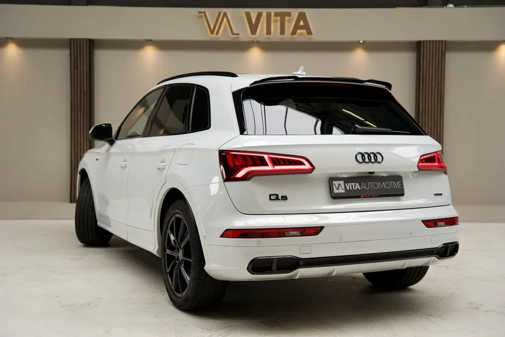 Audi Q5 55 TFSI e quattro Competition full uit 2020, foto 3