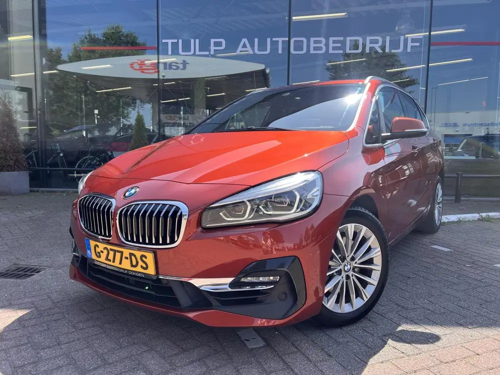 BMW 2-serie Active Tourer 220i High Executive Edition uit 2019, foto 3