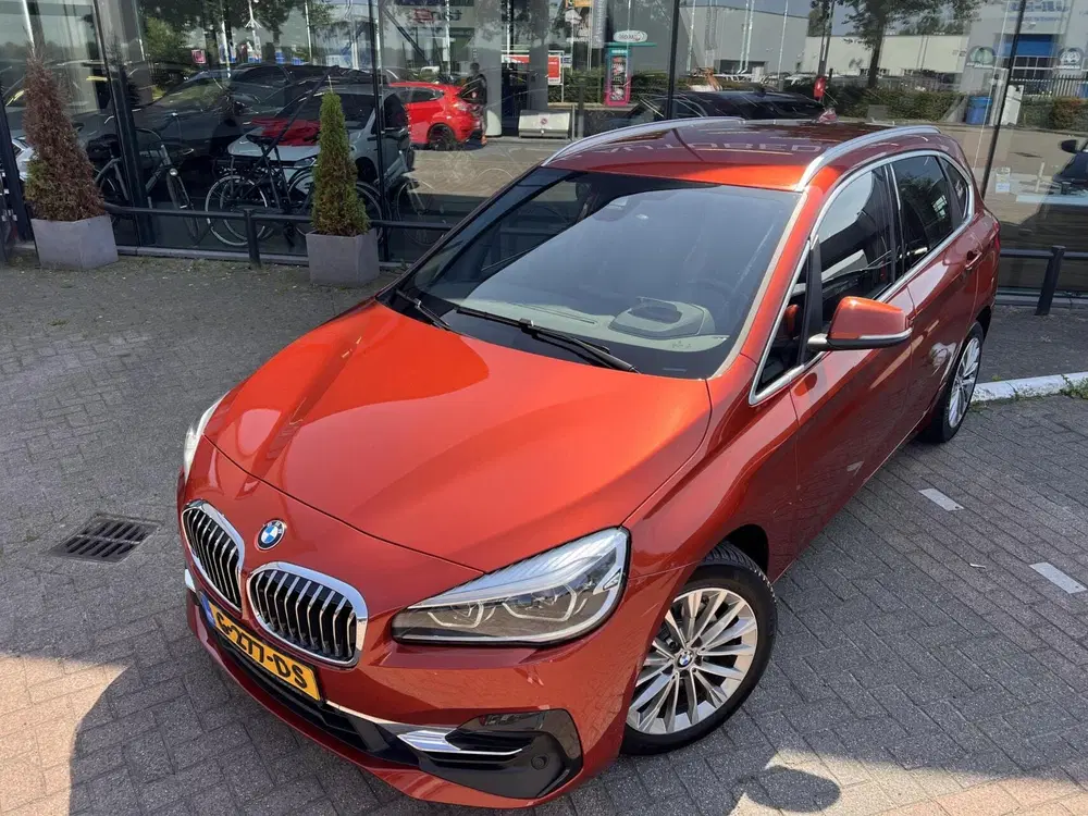 BMW 2-serie Active Tourer 220i High Executive Edition uit 2019, foto 8