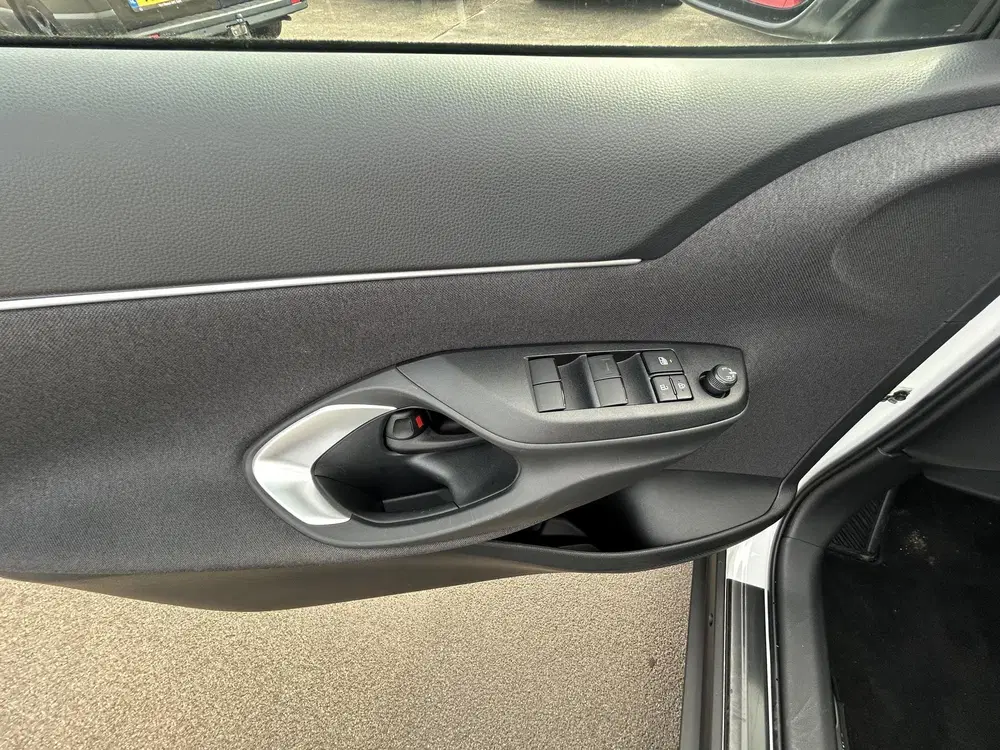Toyota Yaris Cross 1.5 Hybrid 115 Active 3x div. kleuren bes uit 2025, foto 15