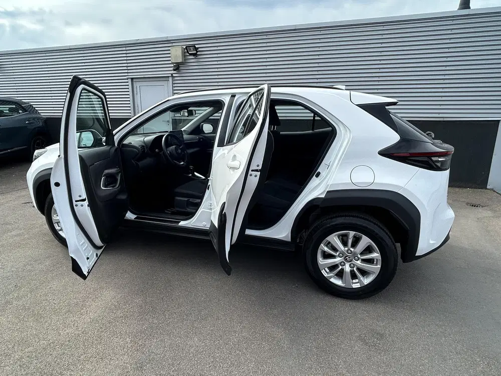 Toyota Yaris Cross 1.5 Hybrid 115 Active 3x div. kleuren bes uit 2025, foto 4