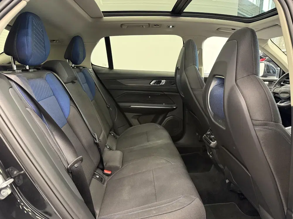 Lynk & Co 01 1.5 Panoramadak Navigatie Apple CarPlay An uit 2023, foto 14