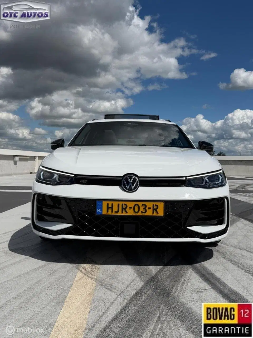 Volkswagen Passat 2.0 TDI R-Line Business Panoramada uit 2024, foto 2