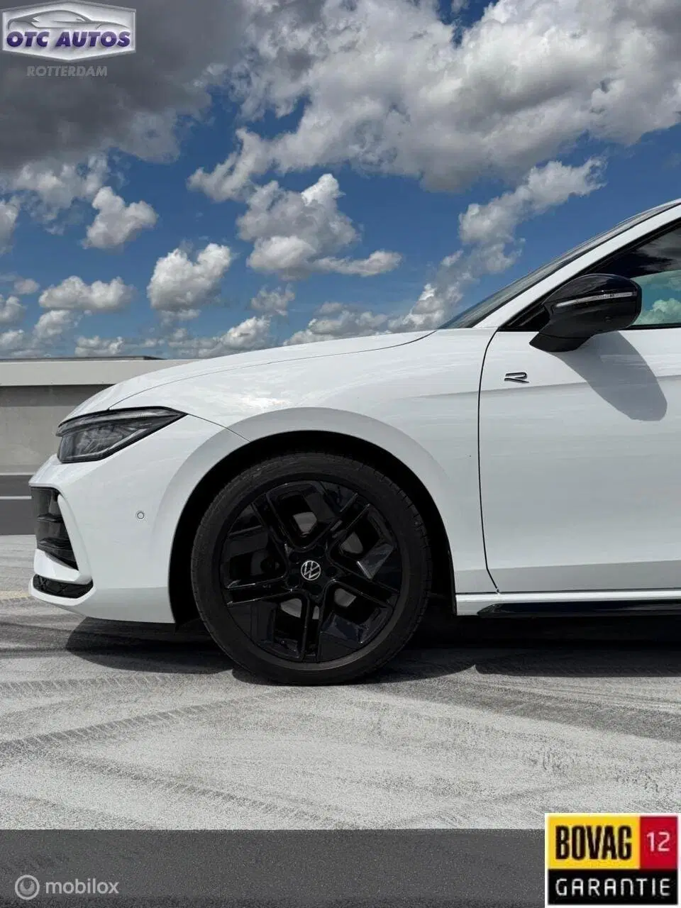 Volkswagen Passat 2.0 TDI R-Line Business Panoramada uit 2024, foto 4