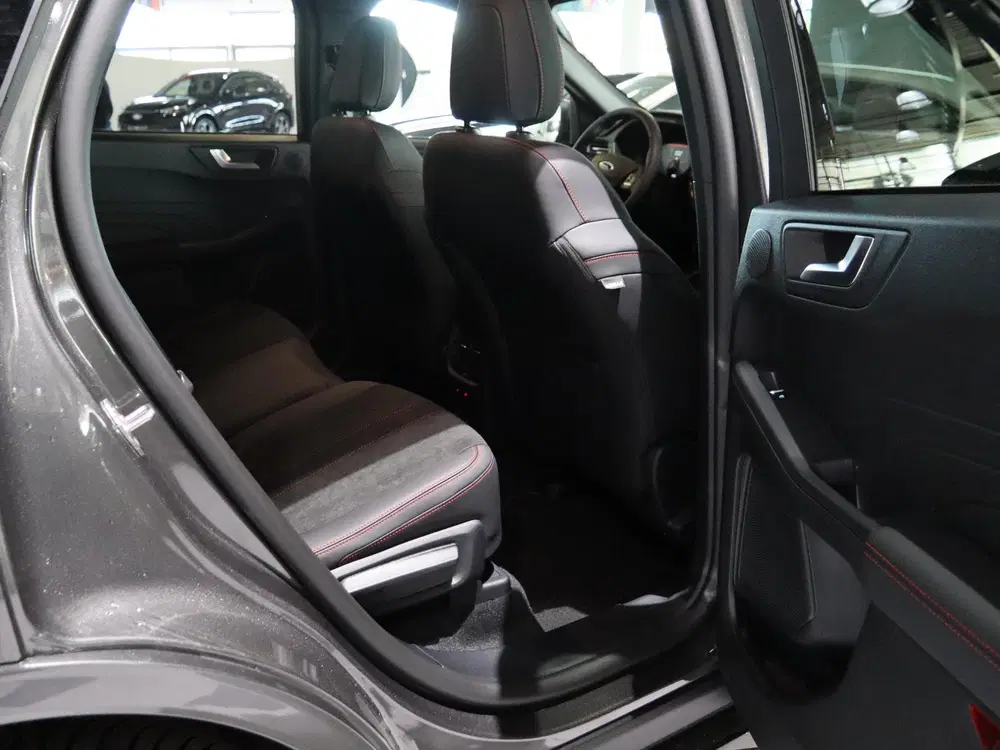 Ford Kuga 2.5 PHEV ST-Line X uit 2026, foto 8