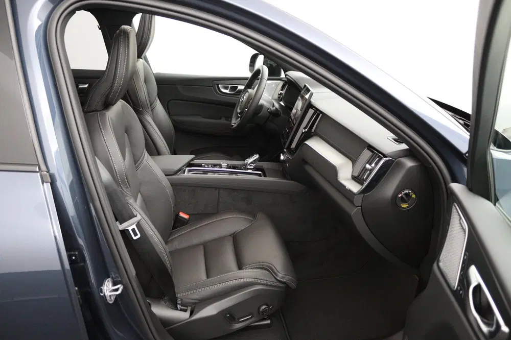 Volvo XC60 2.0 T8 Plug-in hybrid AWD Ultra Black Edit uit 2026, foto 12
