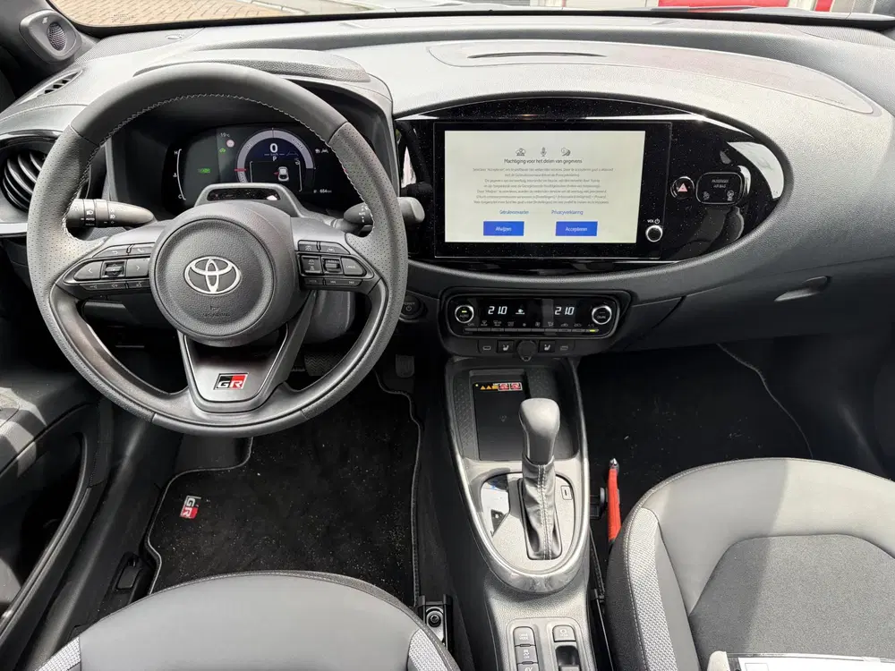 Toyota Aygo X Hybrid 115 GR Sport uit 2026, foto 10
