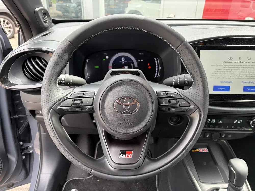 Toyota Aygo X Hybrid 115 GR Sport uit 2026, foto 15