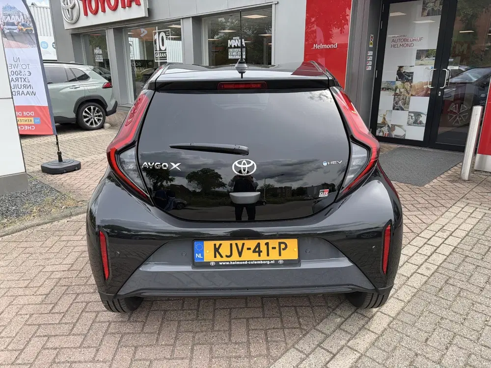 Toyota Aygo X Hybrid 115 GR Sport uit 2026, foto 7