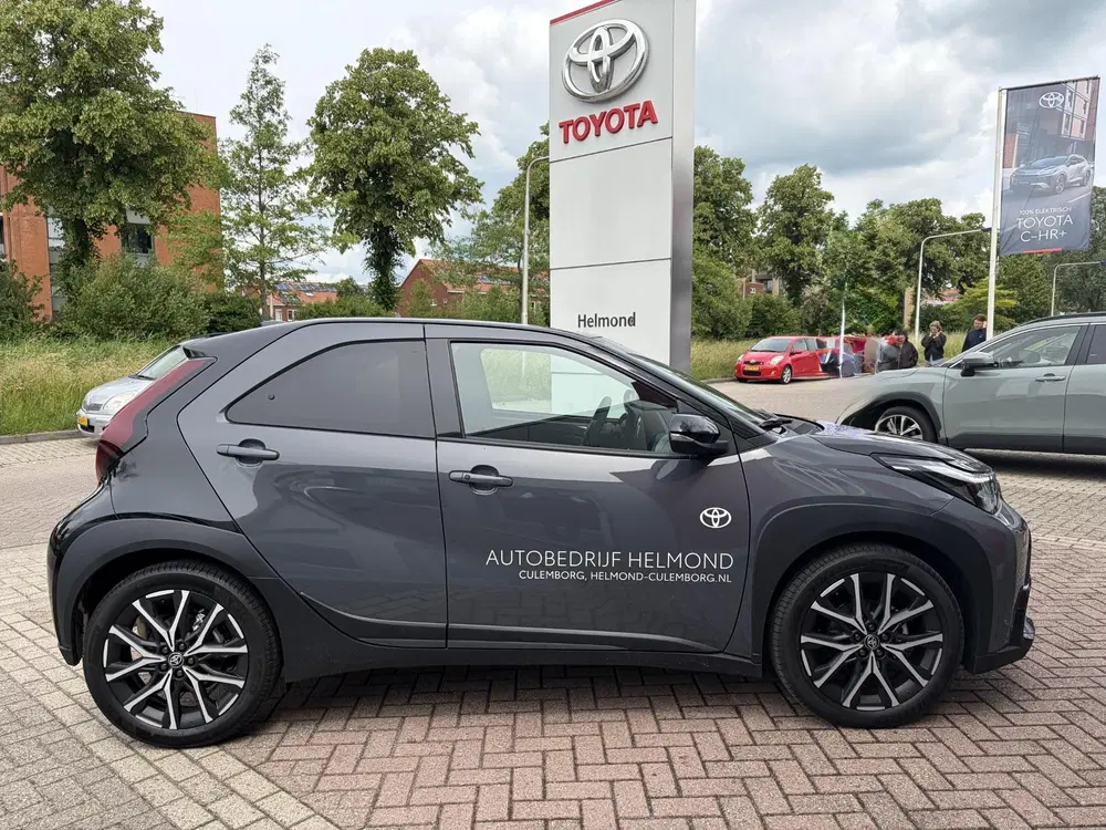 Toyota Aygo X Hybrid 115 GR Sport uit 2026, foto 9