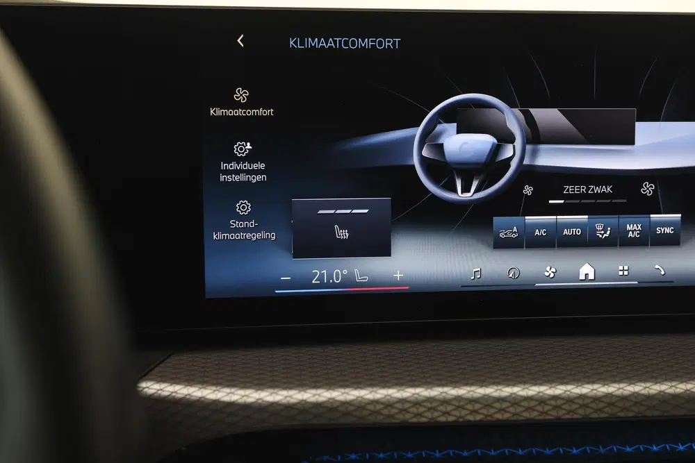 BMW 3-serie 330e M Sport Automaat uit 2026, foto 15