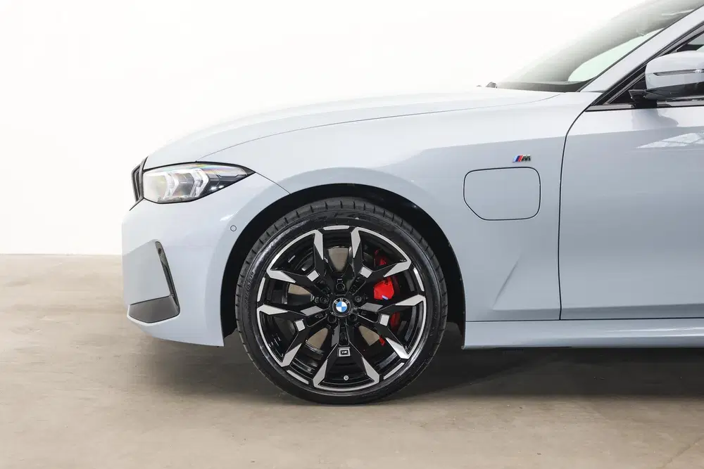 BMW 3-serie 330e M Sport Automaat uit 2026, foto 4