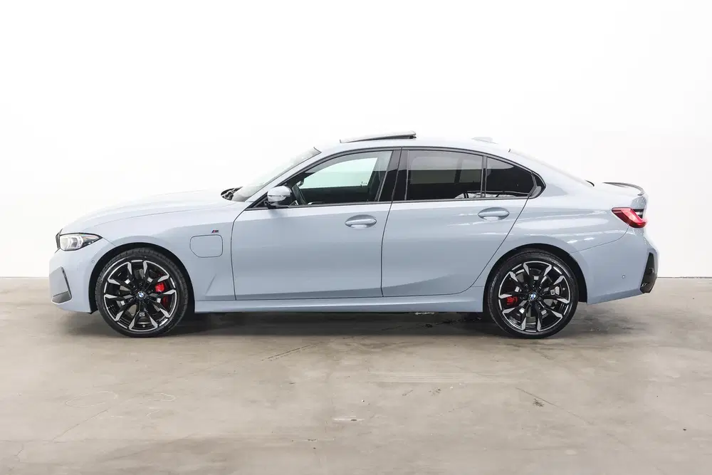 BMW 3-serie 330e M Sport Automaat uit 2026, foto 8