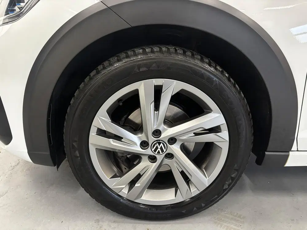 Volkswagen Taigo 1.0 TSI R-Line Business uit 2022, foto 14