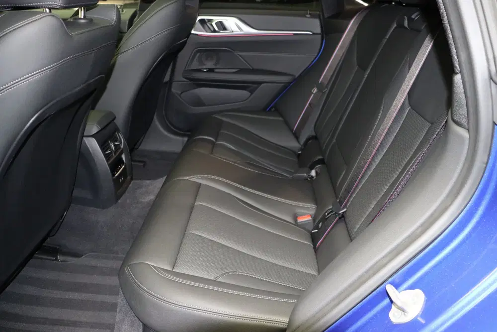 BMW i4 eDrive40 M Sport uit 2025, foto 15