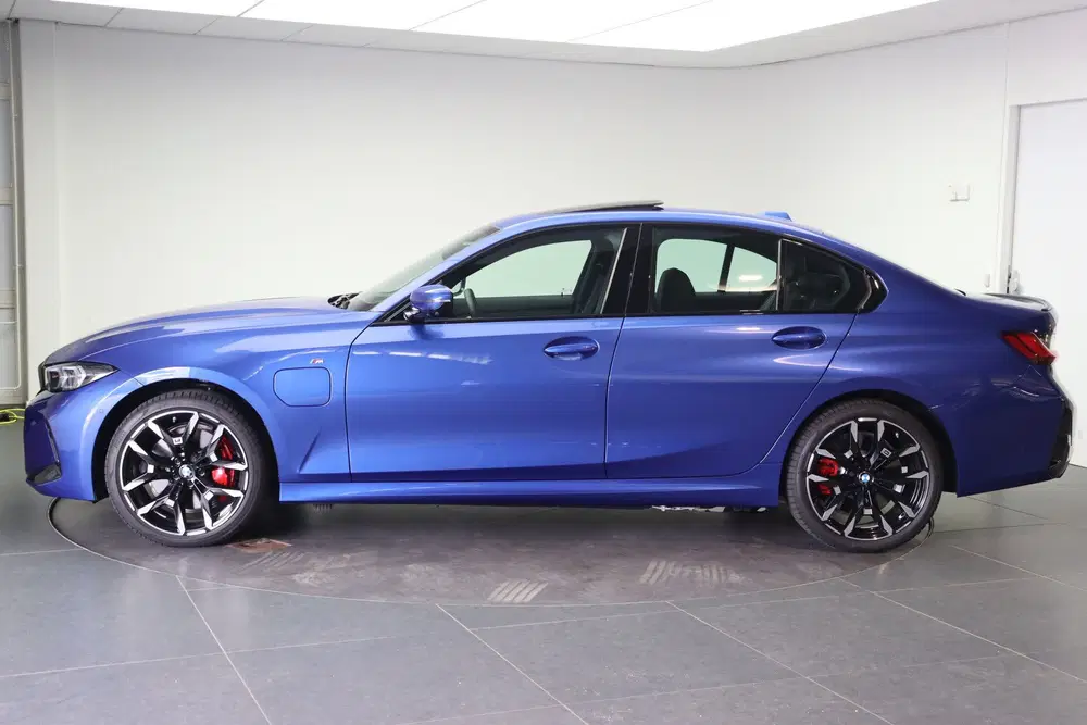 BMW 3-serie M340d xDrive Automaat uit 2024, foto 3