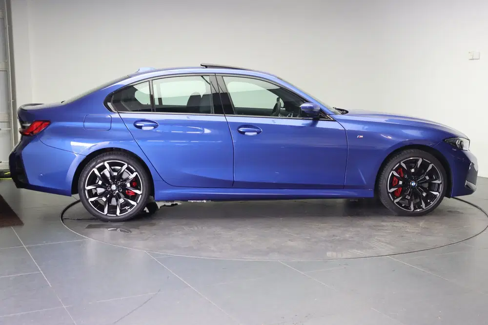 BMW 3-serie M340d xDrive Automaat uit 2024, foto 5
