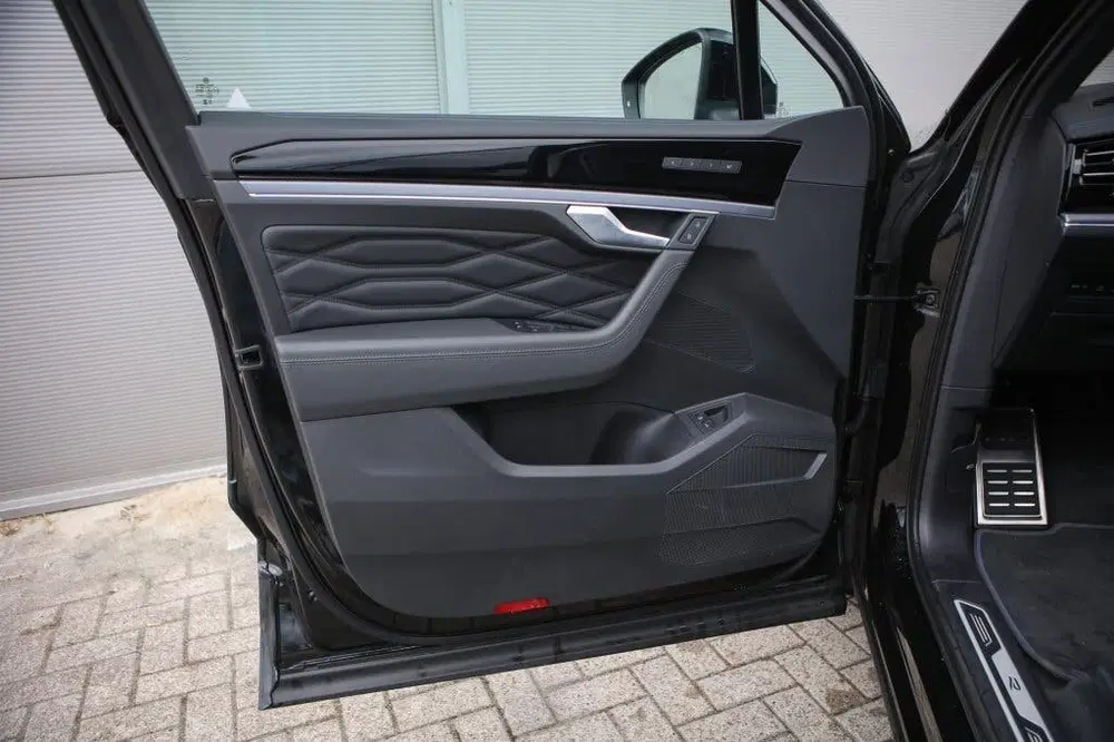 Volkswagen Touareg R eHYBRID 462PK 4MOTION uit 2025, foto 4