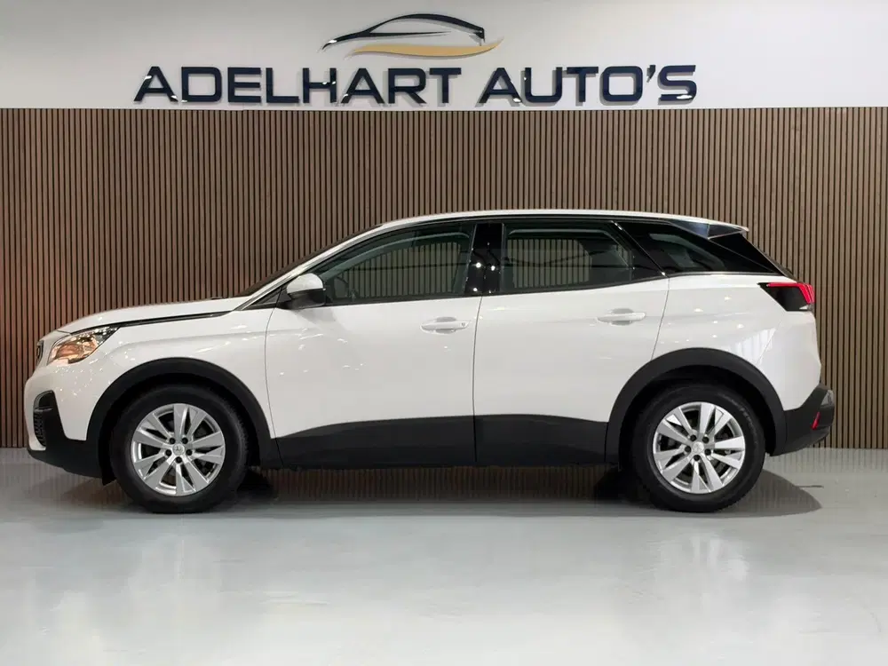 Peugeot 3008 1.2 PureTech Allure uit 2020, foto 2