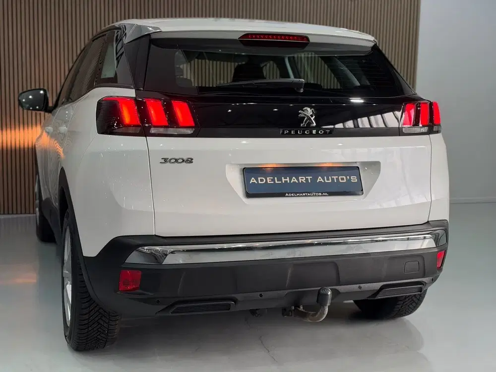Peugeot 3008 1.2 PureTech Allure uit 2020, foto 8