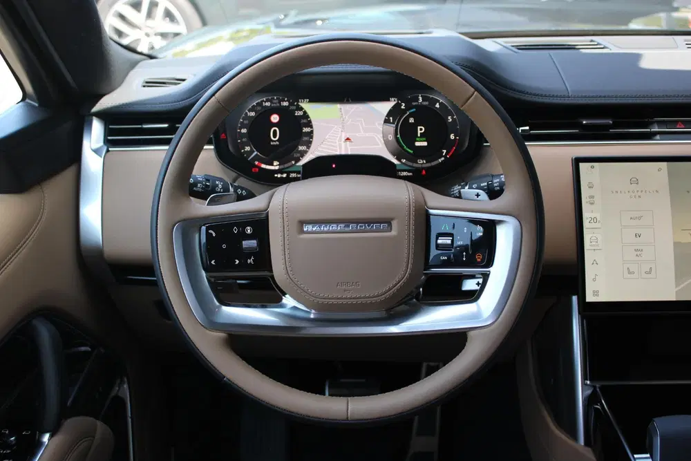 Land Rover Range Rover SWB P550e HSE uit 2026, foto 10