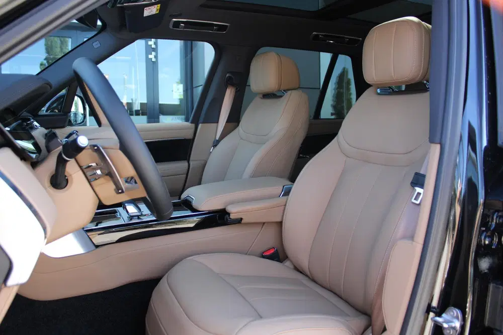 Land Rover Range Rover SWB P550e HSE uit 2026, foto 5