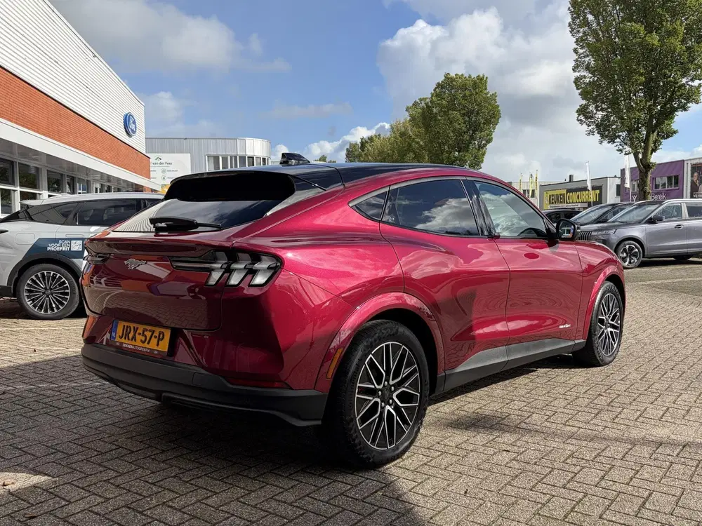 Ford Mustang Mach-E Extended Premium RWD 91 kWh uit 2025, foto 8