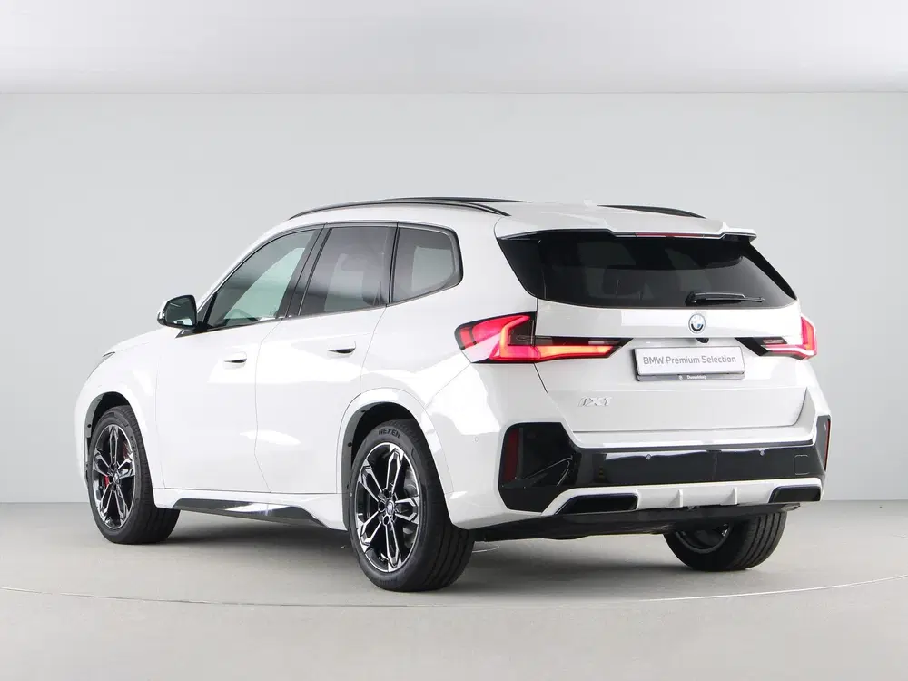 BMW iX1 eDrive20 67 kWh M-sport Pro Edition (bj 20 uit 2026, foto 11