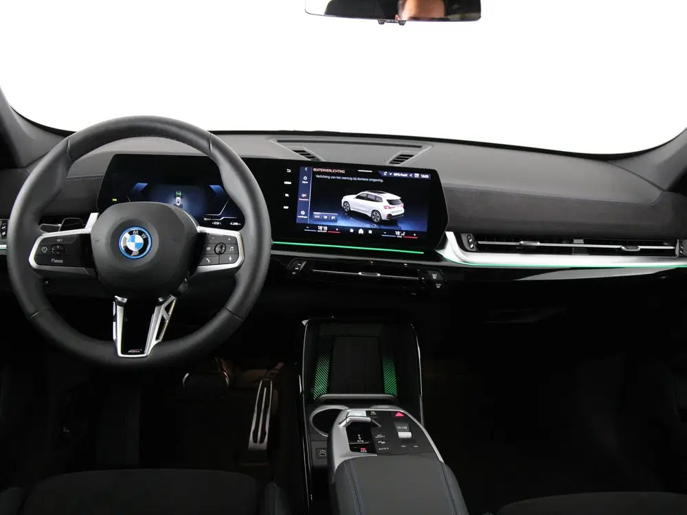 BMW iX1 eDrive20 67 kWh M-sport Pro Edition (bj 20 uit 2026, foto 13