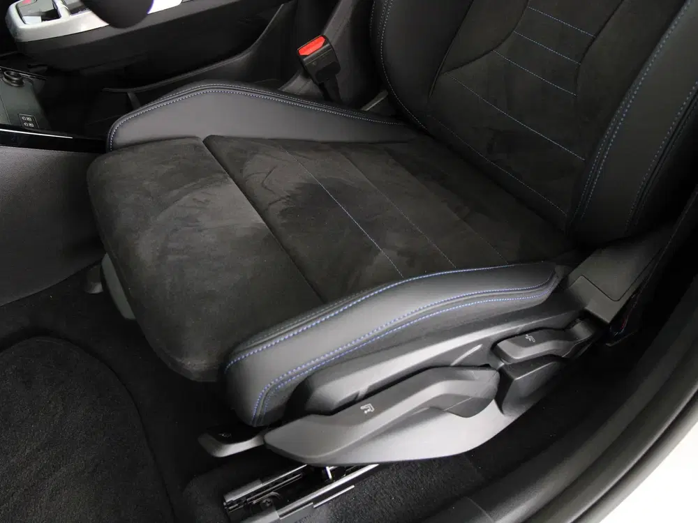 BMW iX1 eDrive20 67 kWh M-sport Pro Edition (bj 20 uit 2026, foto 15