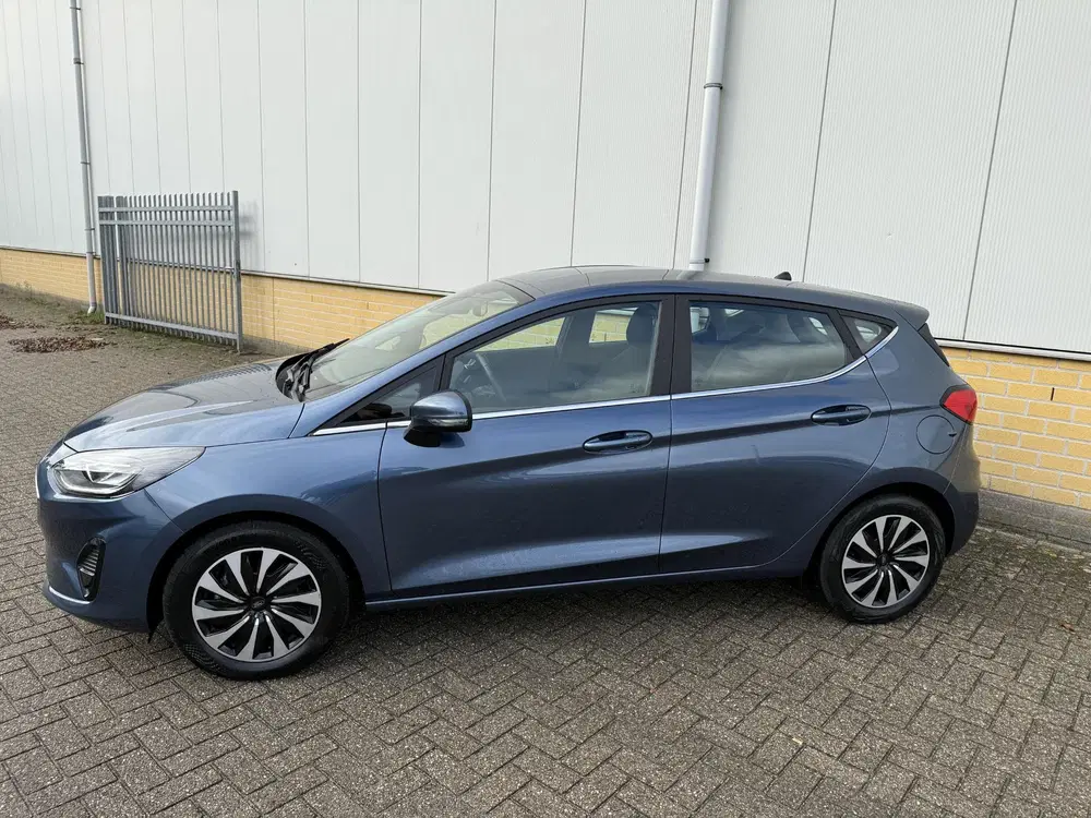 Ford Fiesta 1.0 EcoBoost Hybrid Titanium 125PK Winter uit 2023, foto 2