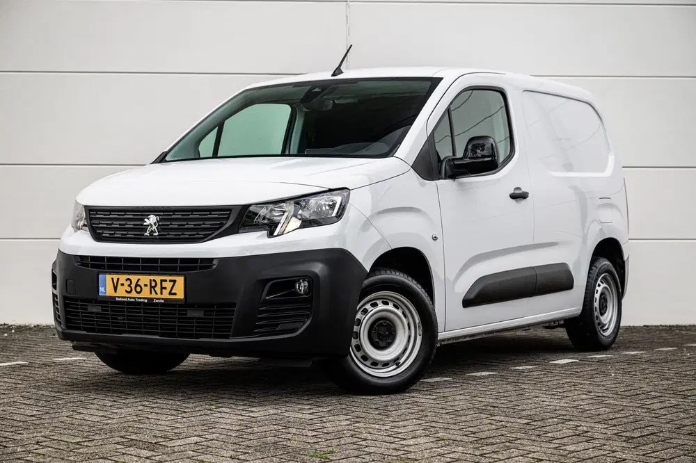 Peugeot Partner 1.2 PureTech 110pk MARGE 3-PRS uit 2023