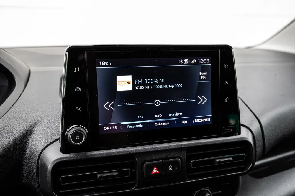 Peugeot Partner 1.2 PureTech 110pk MARGE 3-PRS uit 2023, foto 14