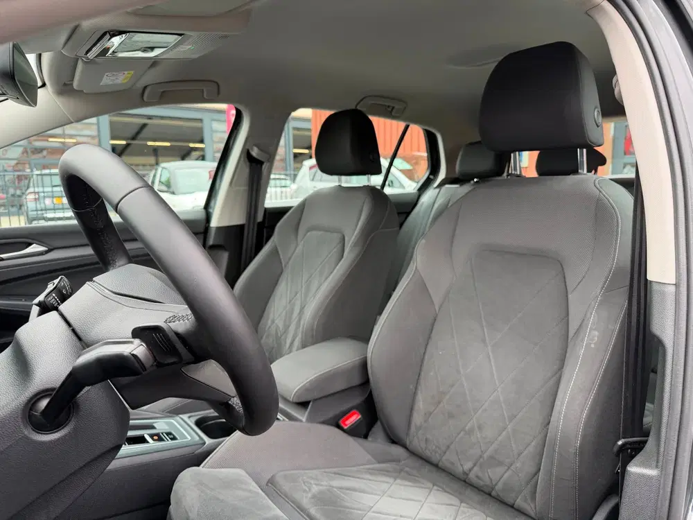 Volkswagen Golf PHEV 1.4 eHybrid Style uit 2022, foto 11
