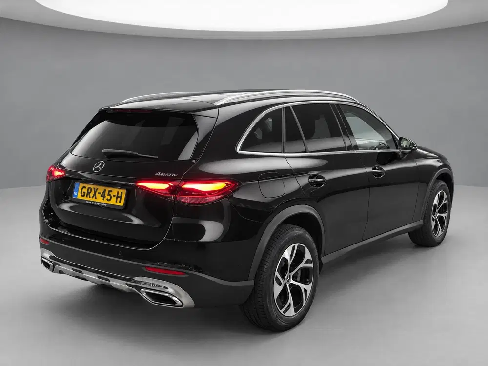 Mercedes-Benz GLC 300e 4MATIC Business Line uit 2023, foto 2