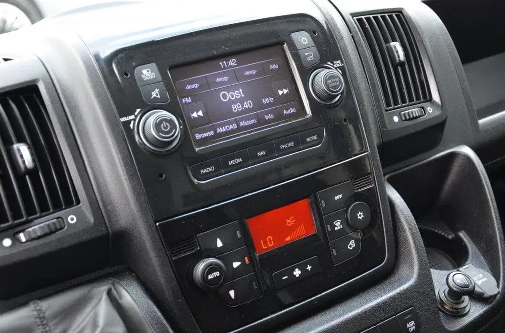 Citroën Jumper Citroen JUMPER 2.2HDI L3H2 uit 2021, foto 11