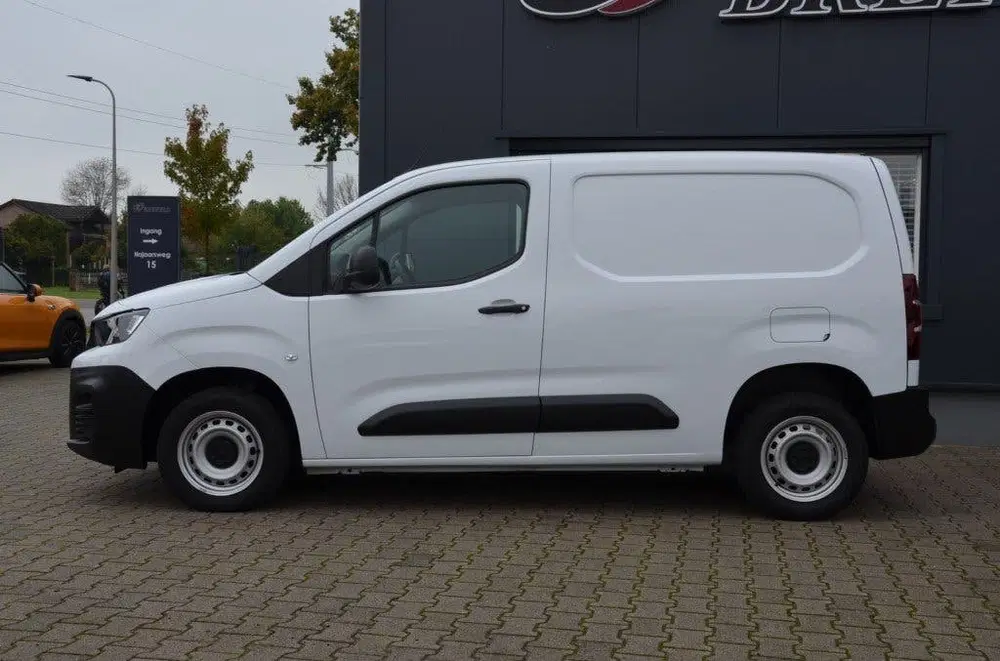 Peugeot Partner 1.5 BLUEHDI 100 uit 2023, foto 2
