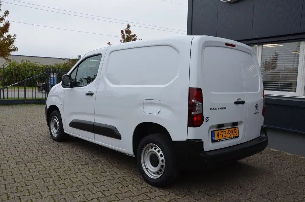 Peugeot Partner 1.5 BLUEHDI 100 uit 2023, foto 3