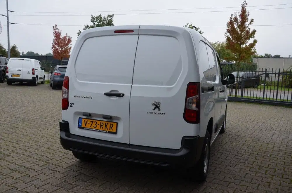Peugeot Partner 1.5 BLUEHDI 100 uit 2023, foto 4