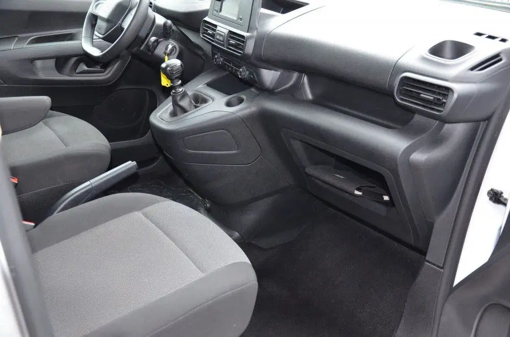 Peugeot Partner 1.5 BLUEHDI 100 uit 2023, foto 8