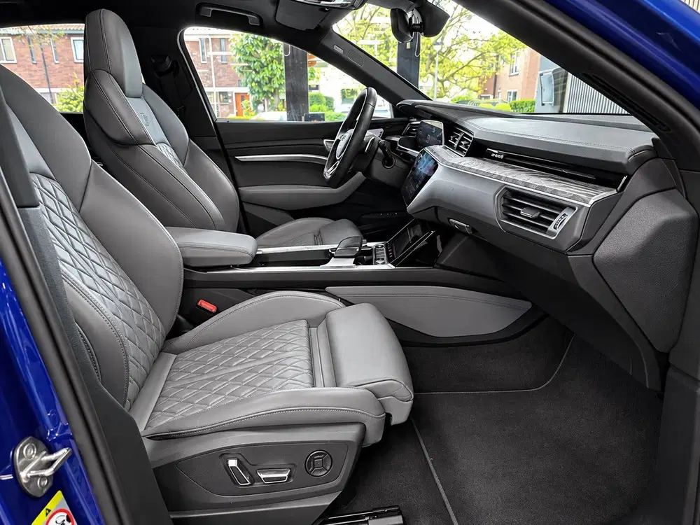 Audi e-tron 55 quattro S edition 95 kWh RS SEATS P uit 2021, foto 10
