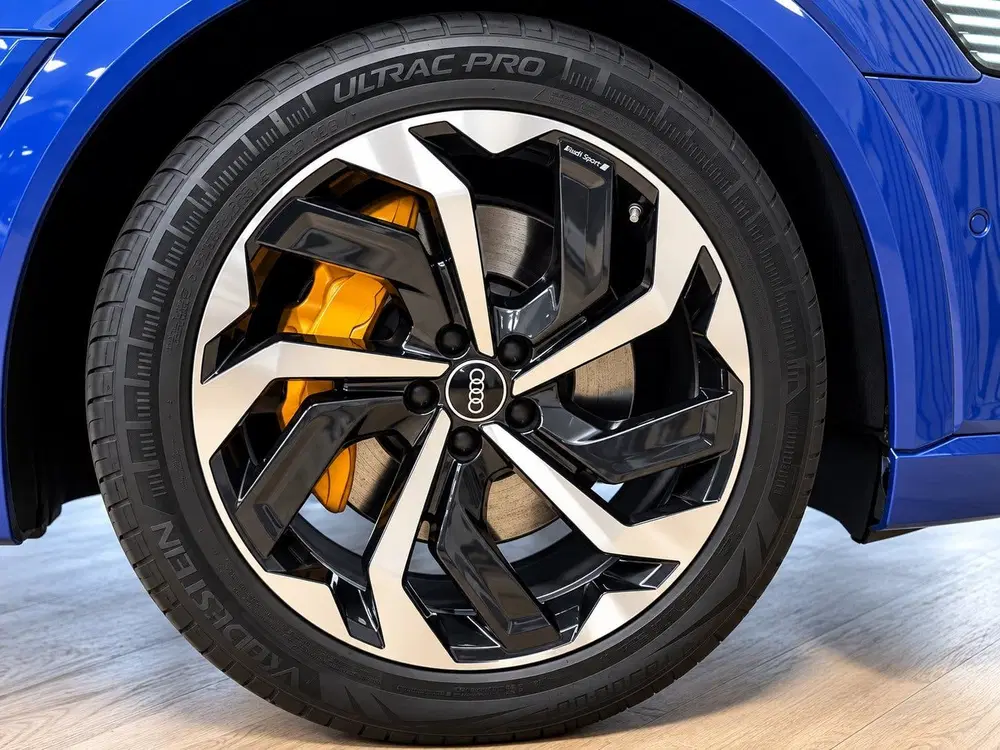 Audi e-tron 55 quattro S edition 95 kWh RS SEATS P uit 2021, foto 8