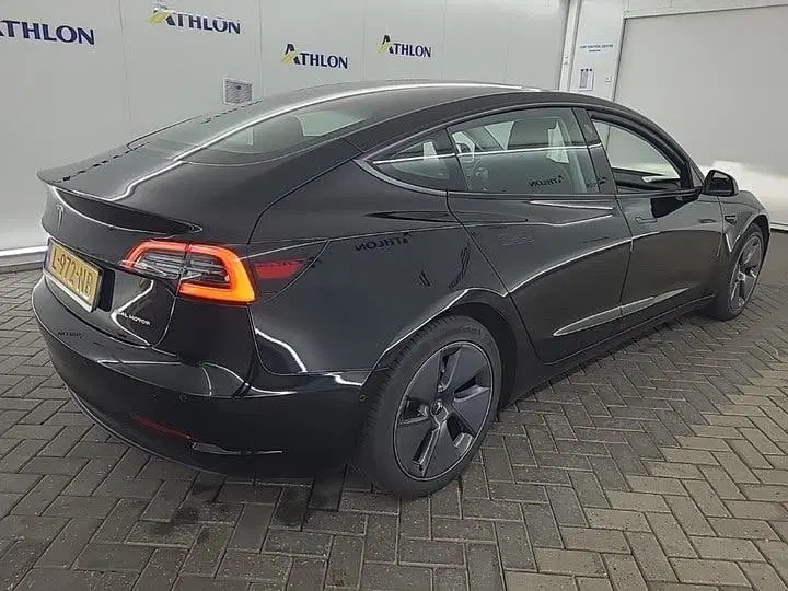 Tesla Model 3 Long Range AWD uit 2021, foto 3