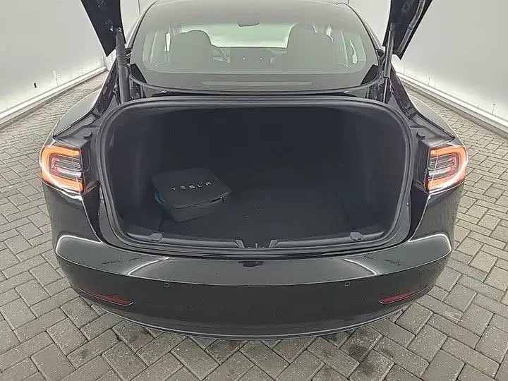 Tesla Model 3 Long Range AWD uit 2021, foto 5