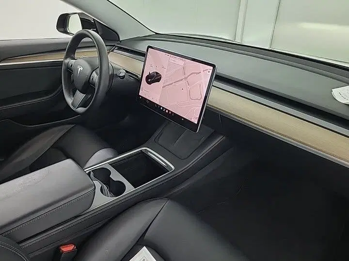 Tesla Model 3 Long Range AWD uit 2021, foto 6
