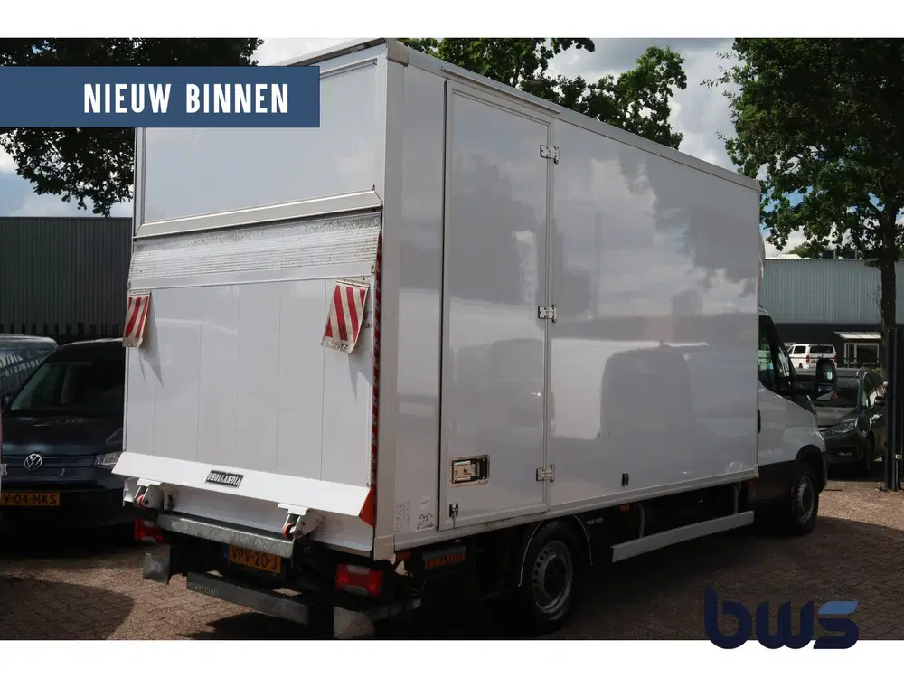 Iveco Daily 35S18HV 3.0 Laadklep uit 2021, foto 2
