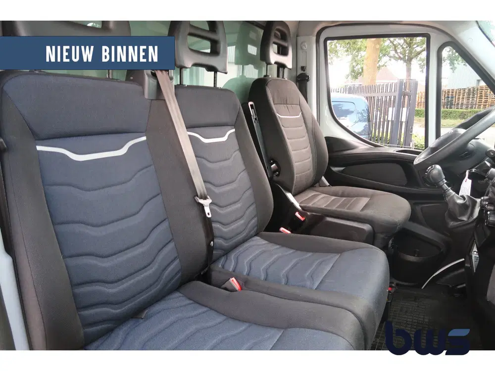 Iveco Daily 35S18HV 3.0 Laadklep uit 2021, foto 3